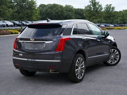 Used 2017 Cadillac XT5 Premium Luxury w/ Driver Assist Package FWD image 6