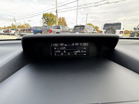 Used 2024 Subaru Forester Limited image 28