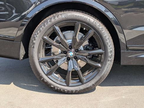 New 2026 BMW X7 xDrive40i w/ M Sport Package AWD/4WD image 30