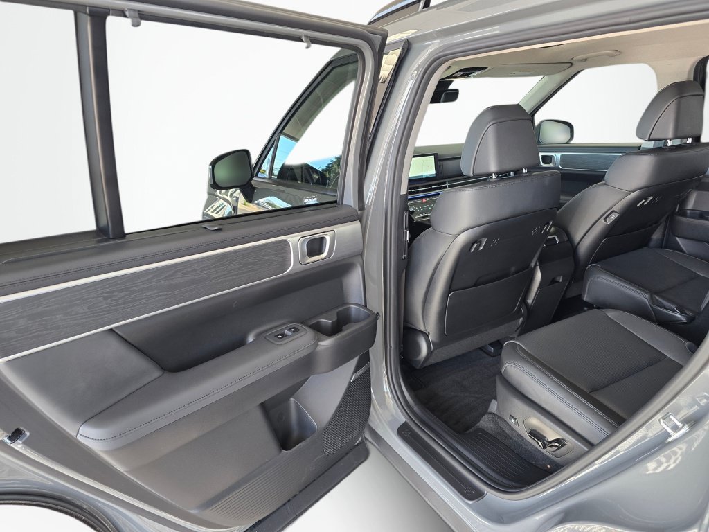 Used 2026 Hyundai Santa Fe Limited AWD/4WD image 35