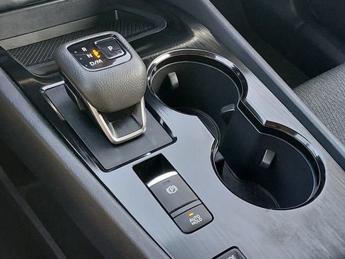 Certified 2024 Nissan Rogue SV FWD image 21