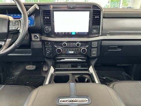 Certified 2025 Ford F250 Platinum AWD/4WD image 15