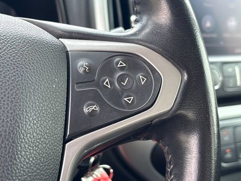 Used 2022 Chevrolet Colorado LT w/ LT Convenience Package RWD image 14
