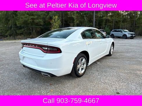 Used 2022 Dodge Charger SXT RWD image 5
