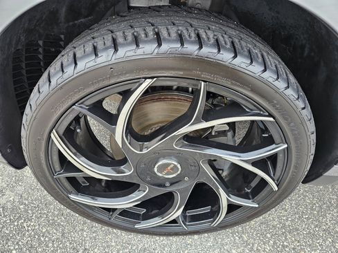 Used 2021 Land Rover Range Rover Velar S image 14