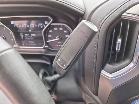 Used 2021 GMC Sierra 2500 Denali w/ Denali Black Diamond Edition AWD/4WD image 32