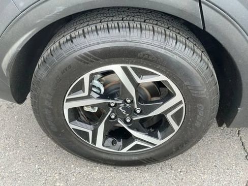 Certified 2023 Kia Sportage LX FWD image 13