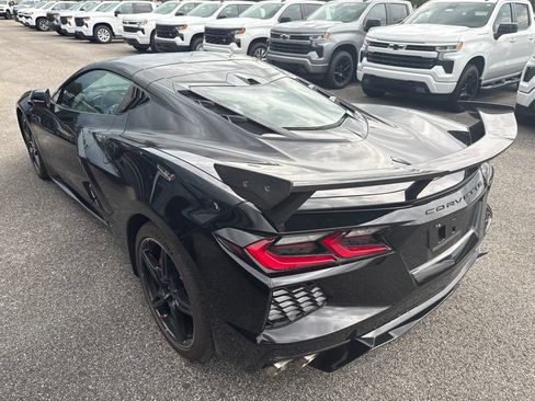 Used 2025 Chevrolet Corvette Stingray Preferred Cpe w/ Battery Protection Package RWD image 3