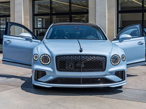 New 2025 Bentley Flying Spur Plug-In Hybrid image 25