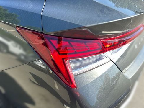 New 2025 Hyundai Elantra Limited image 42