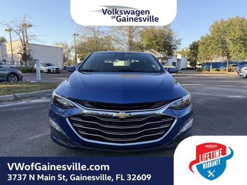 Used 2023 Chevrolet Malibu LT image 2