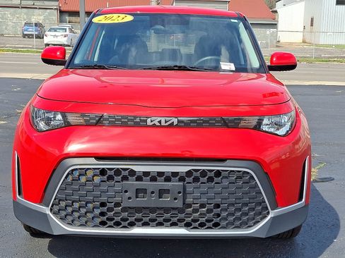 Used 2023 Kia Soul LX w/ LX Technology Package FWD image 54
