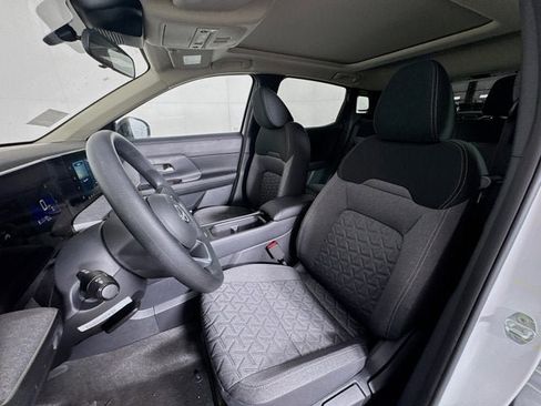 New 2026 Nissan Kicks SV w/ SV Premium Package image 17