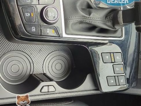 Used 2024 Kia Sportage SX image 11