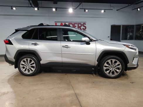 Used 2024 Toyota RAV4 Limited w/ Advanced Technology Package image 8