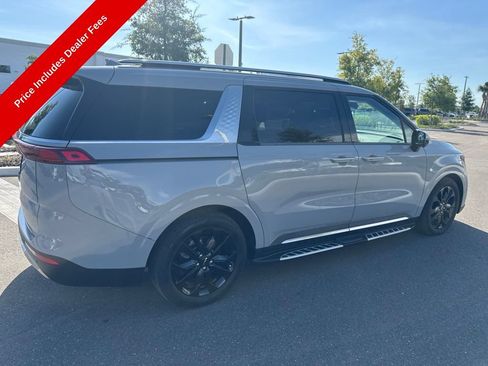 Used 2024 Kia Carnival SX Prestige FWD image 5