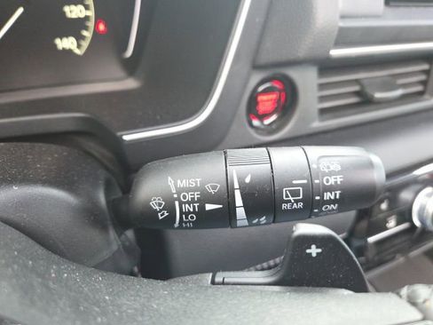 Used 2025 Honda Pilot Touring image 41