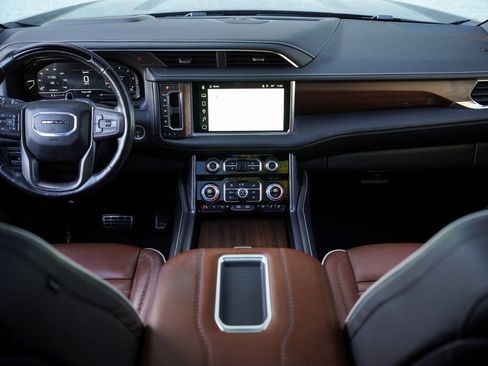 Used 2024 GMC Yukon Denali Ultimate image 21