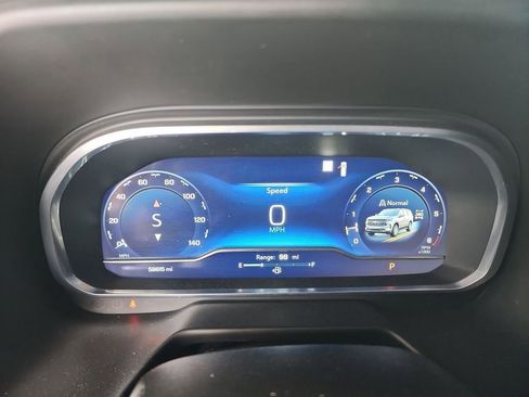 Used 2023 Chevrolet Tahoe Z71 image 11