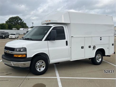 Used 2022 Chevrolet Express 3500 w/ Power Convenience Package RWD image 1