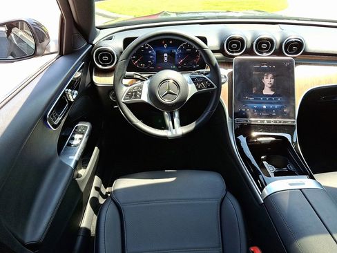 Used 2024 Mercedes-Benz C 300 4MATIC Sedan image 13