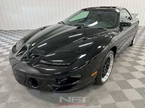 Used 1999 Pontiac Firebird Formula w/ SLP Firehawk Pkg image 3