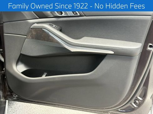 Used 2022 BMW X5 xDrive40i w/ Premium Package AWD/4WD image 14