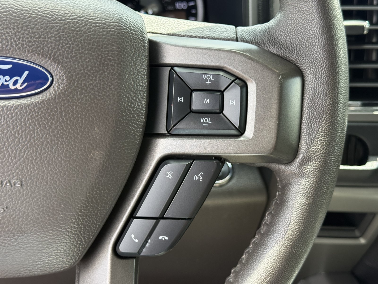 Used 2020 Ford Expedition XLT RWD image 36