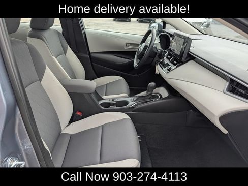 Used 2026 Toyota Corolla LE FWD image 32