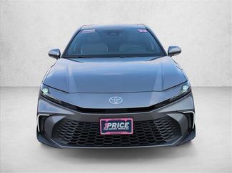 Used 2025 Toyota Camry SE video 2