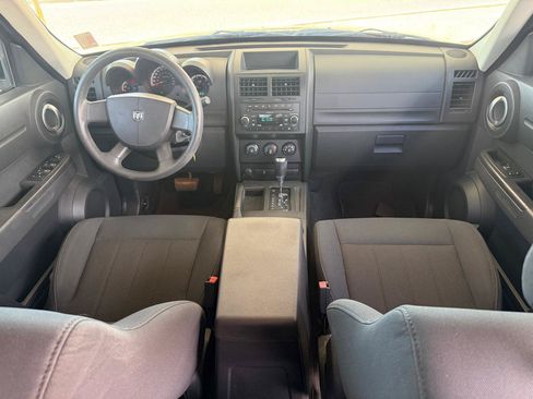 Used 2011 Dodge Nitro SE RWD image 13