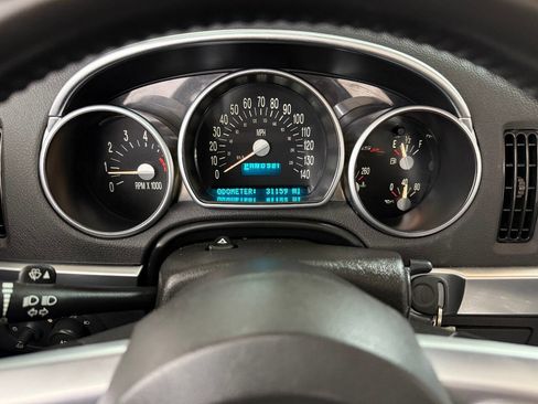 Used 2004 Chevrolet SSR w/ Preferred Equipment Group image 41