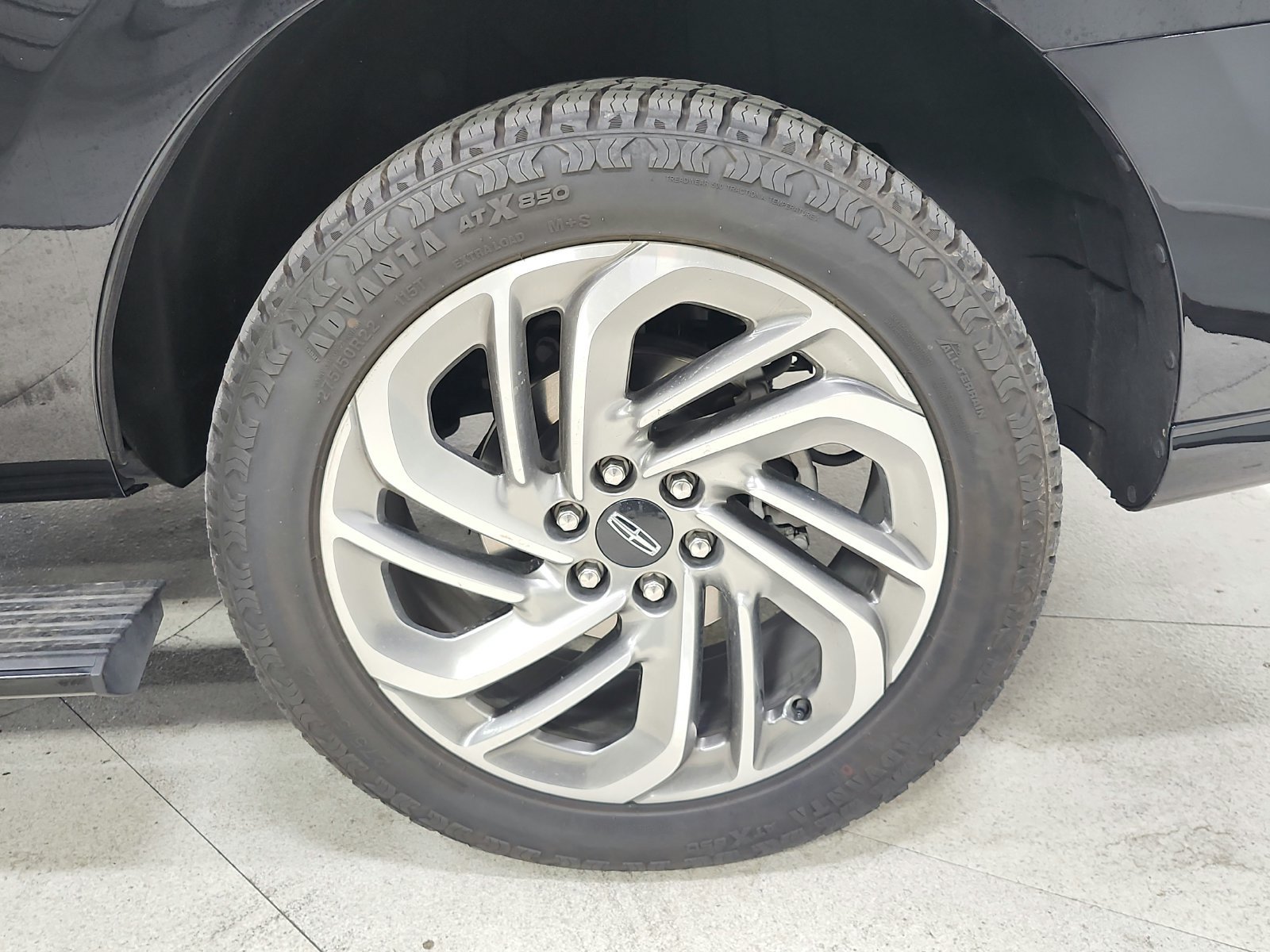 Used 2025 Lincoln Navigator Reserve AWD/4WD image 19