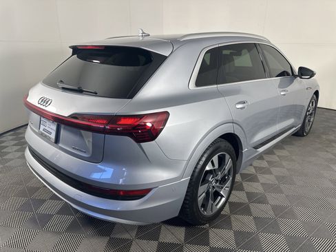 Used 2021 Audi e-tron Premium Plus w/ Premium Plus Package image 6