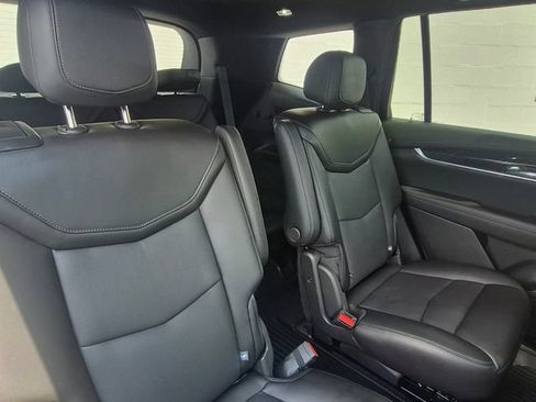 Used 2024 Cadillac XT6 Premium Luxury w/ LPO, Floor Liner Package AWD/4WD image 5