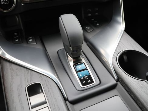 New 2025 Lexus LX 700h Overtrail image 29