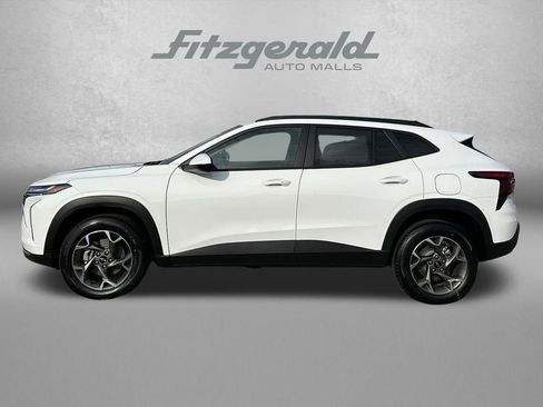 New 2026 Chevrolet Trax LT w/ Driver Confidence Package image 8