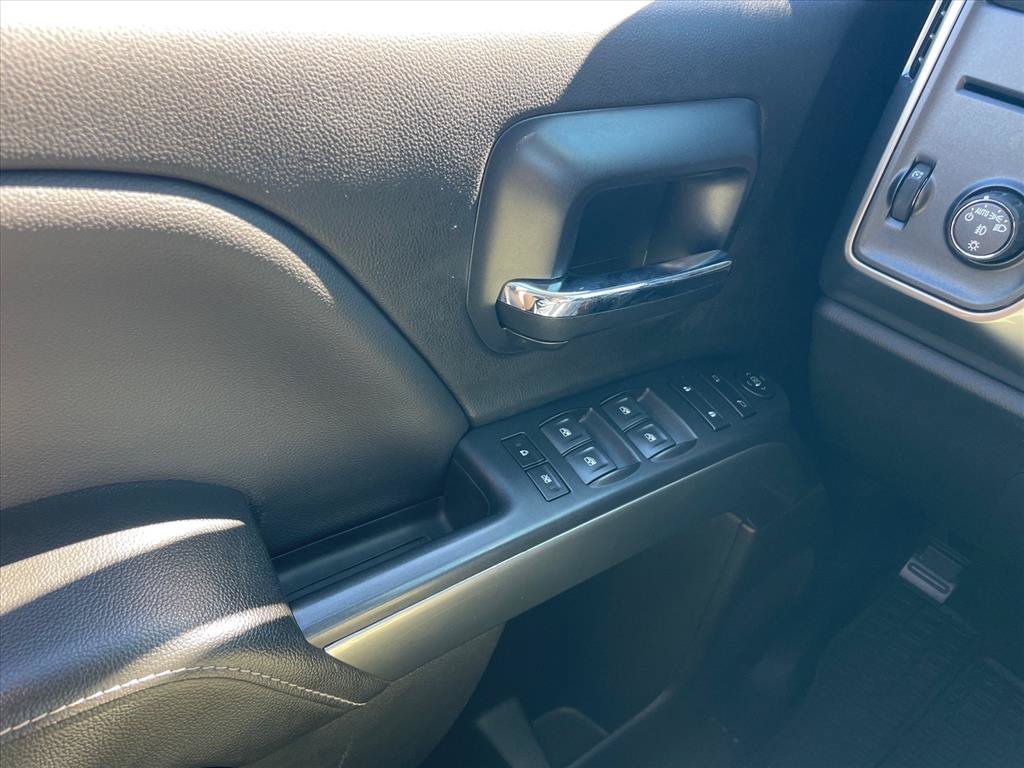 Used 2018 Chevrolet Silverado 1500 LT w/ All Star Edition RWD image 20