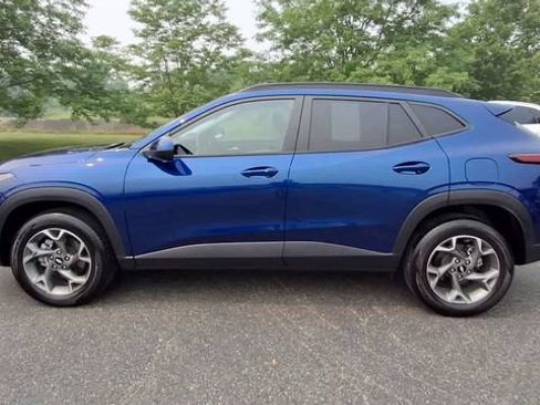 Certified 2024 Chevrolet Trax LT w/ Driver Confidence Package FWD image 5
