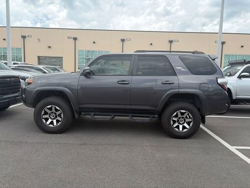 Used 2023 Toyota 4Runner TRD Off-Road Premium w/ Moonroof Package AWD/4WD image 4