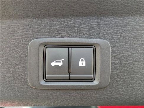 Used 2023 Mitsubishi Outlander SEL image 23