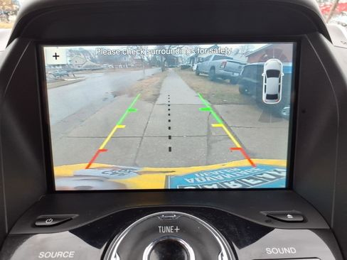 Used 2017 Ford Escape Titanium w/ Equipment Group 301A AWD/4WD image 17