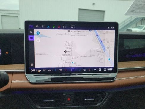 Used 2026 Volkswagen Tiguan SEL R-Line image 15