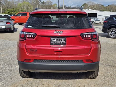 New 2026 Jeep Compass Latitude AWD/4WD image 19