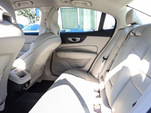 Used 2024 Volvo S60 B5 Plus image 18