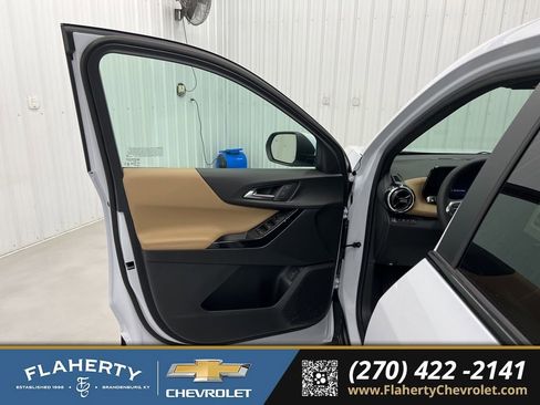 New 2026 Chevrolet Equinox ACTIV image 8