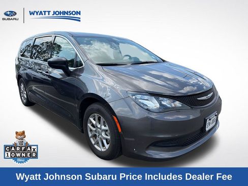 Used 2023 Chrysler Voyager LX FWD image 8