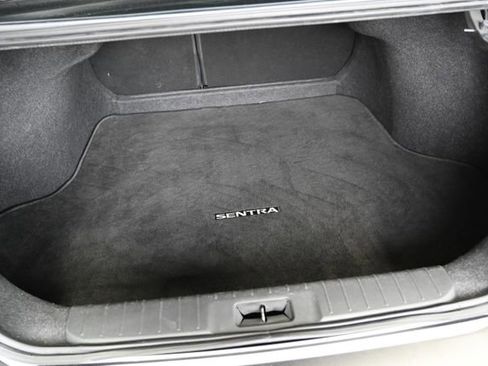 Used 2024 Nissan Sentra SV image 27