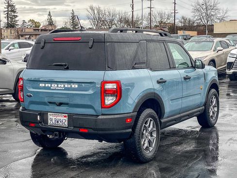 Used 2023 Ford Bronco Sport Badlands image 4