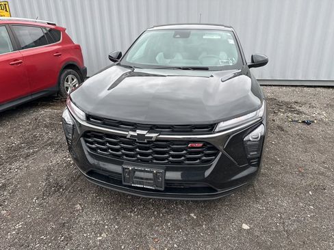 Used 2024 Chevrolet Trax RS w/ Driver Confidence Package image 6